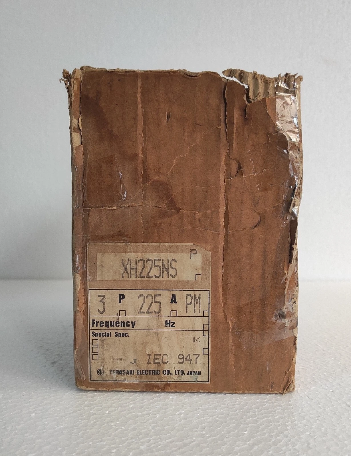 admin/uploads/uploads/terasaki tembreak xh 3 pole circuit breaker_1.webp